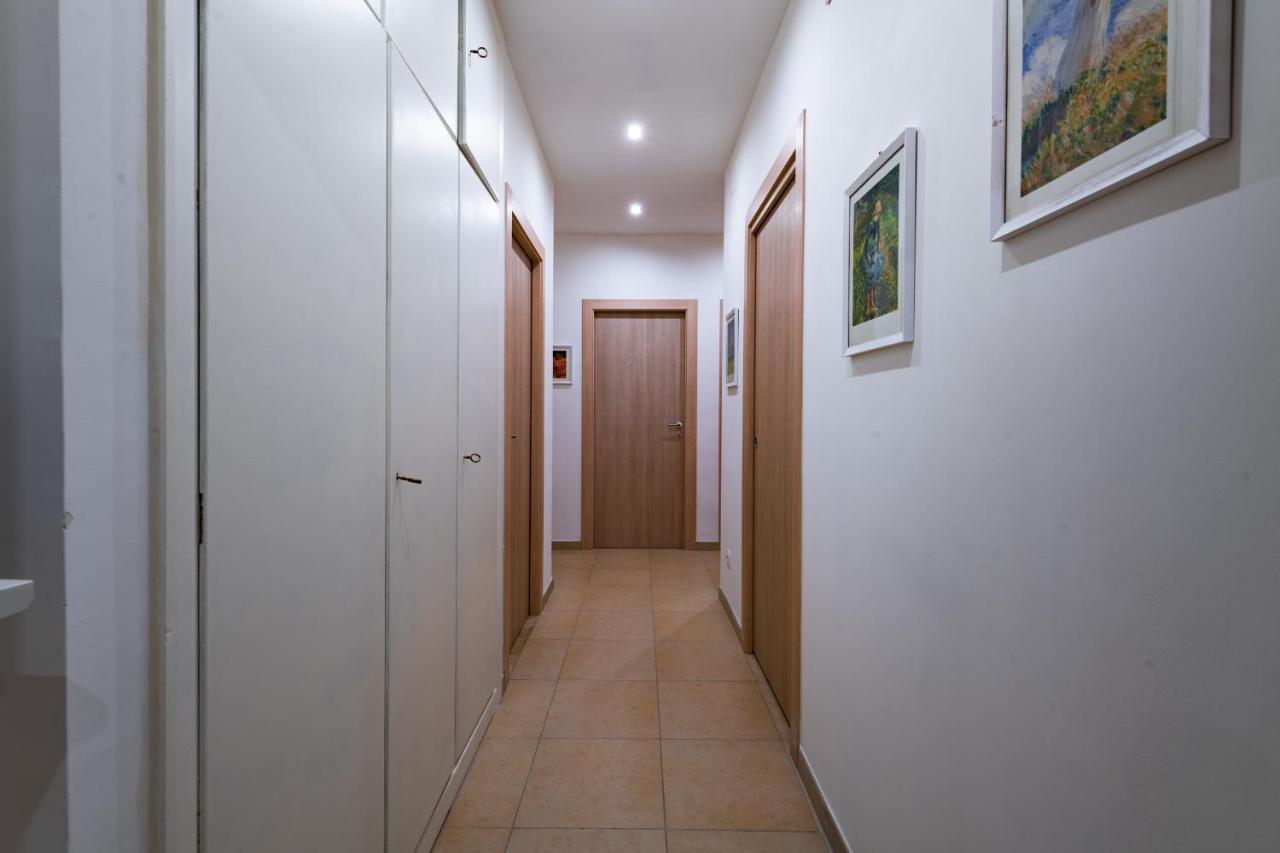 Casa Rosa Beige E Blu * Rom